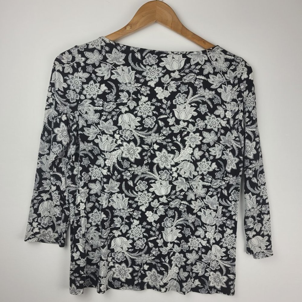 J Jill Wearever Collection Shirt XS Black White Tunic 3/4 Sleeve Boatneck Floral - Picture 10 of 11